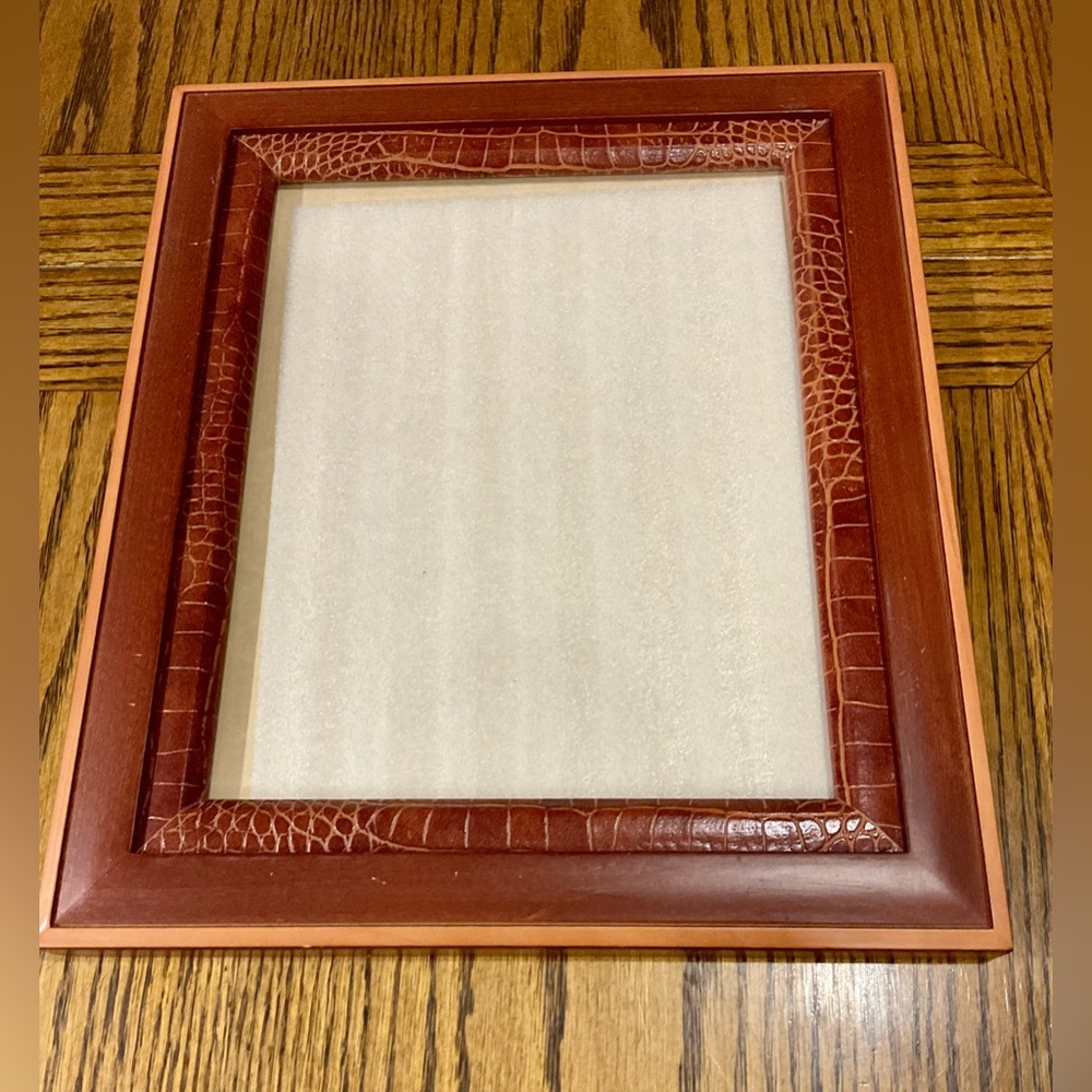 Beautiful wood & leather picture frame